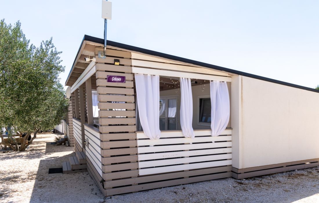 Mobile Homes in Kroatien am Strand von Drage