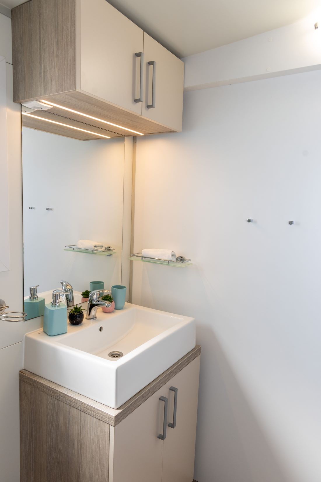 Badezimmer mit Waschbecken